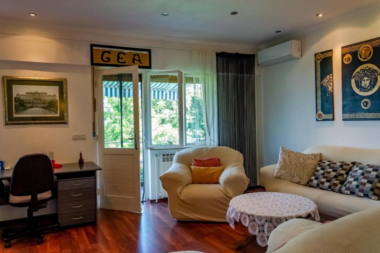 Apartment Gea Icici Luaran gambar