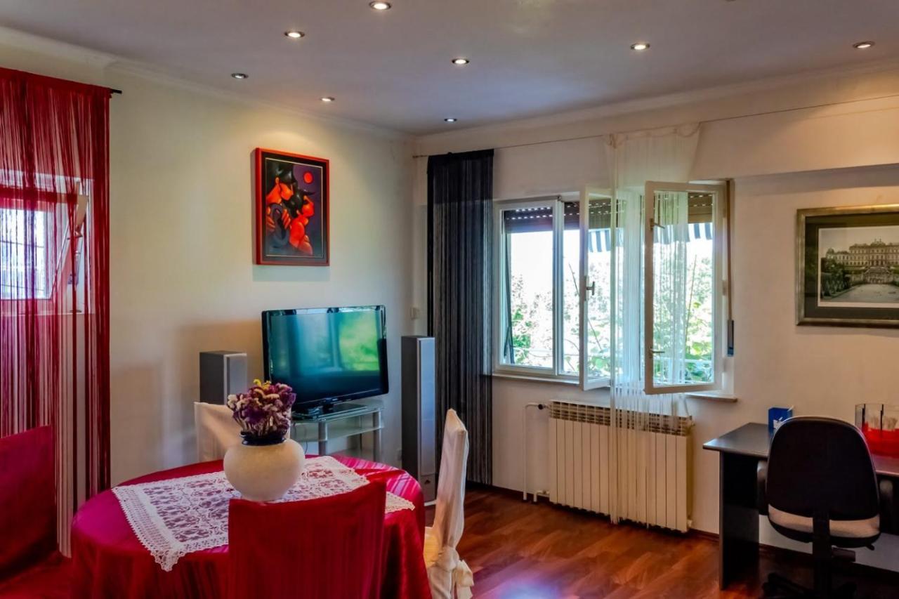 Apartment Gea Icici Luaran gambar
